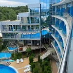 Szálloda Kamenec 4*