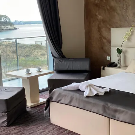 호텔 Kamenec 키텐