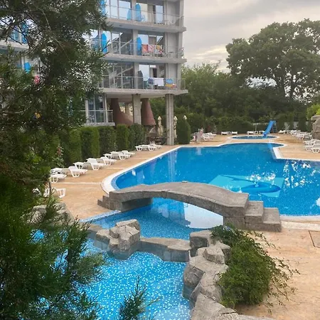 Ξενοδοχείο Kamenec 4*