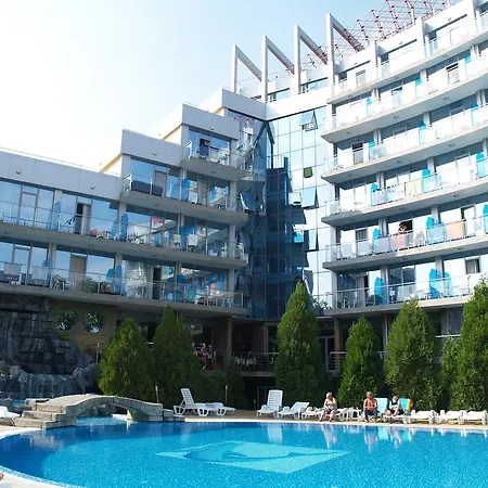 Kamenec 4*
