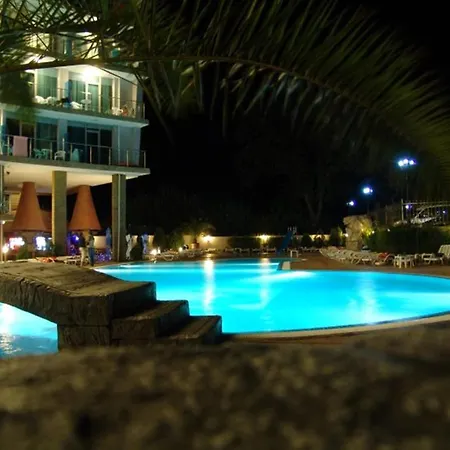Hotell Kamenec 4*