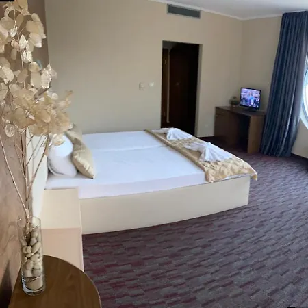 Kamenec Hotel 4*