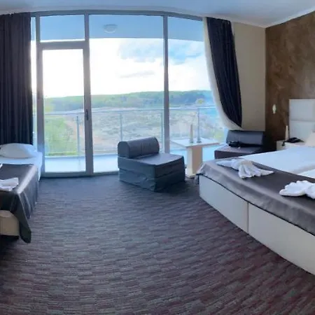 Hotell Kamenec 4*