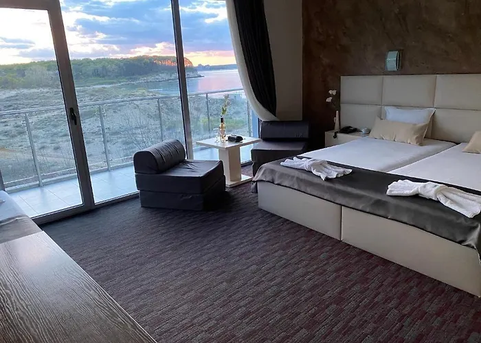 Kamenec Szálloda Kiten